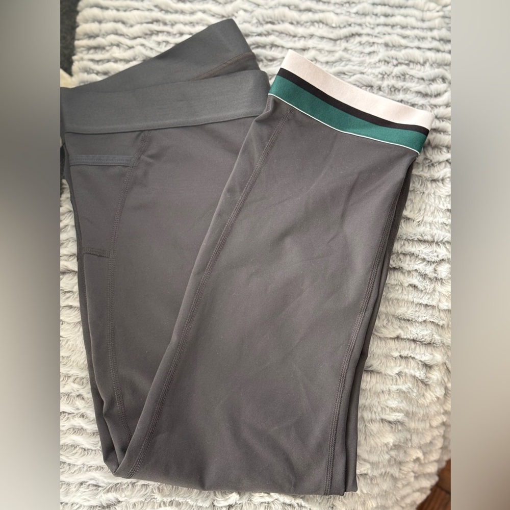 GAP Fit Gray Leggings with Green and White Waistband